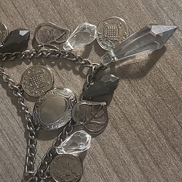 Necklace - Picture 2 of 3